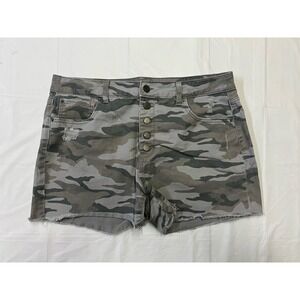 Time And True Camo Shorts Women's Size 16 High Rise